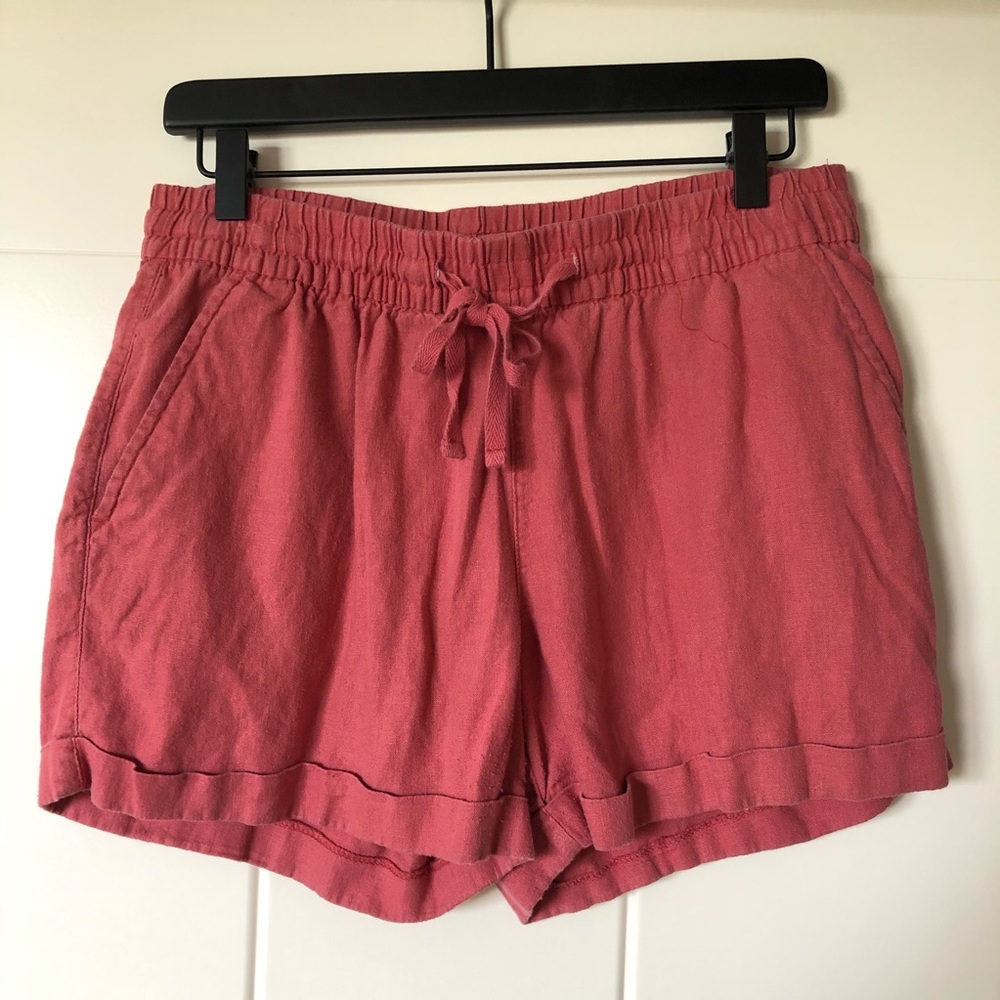 Coral linen shorts